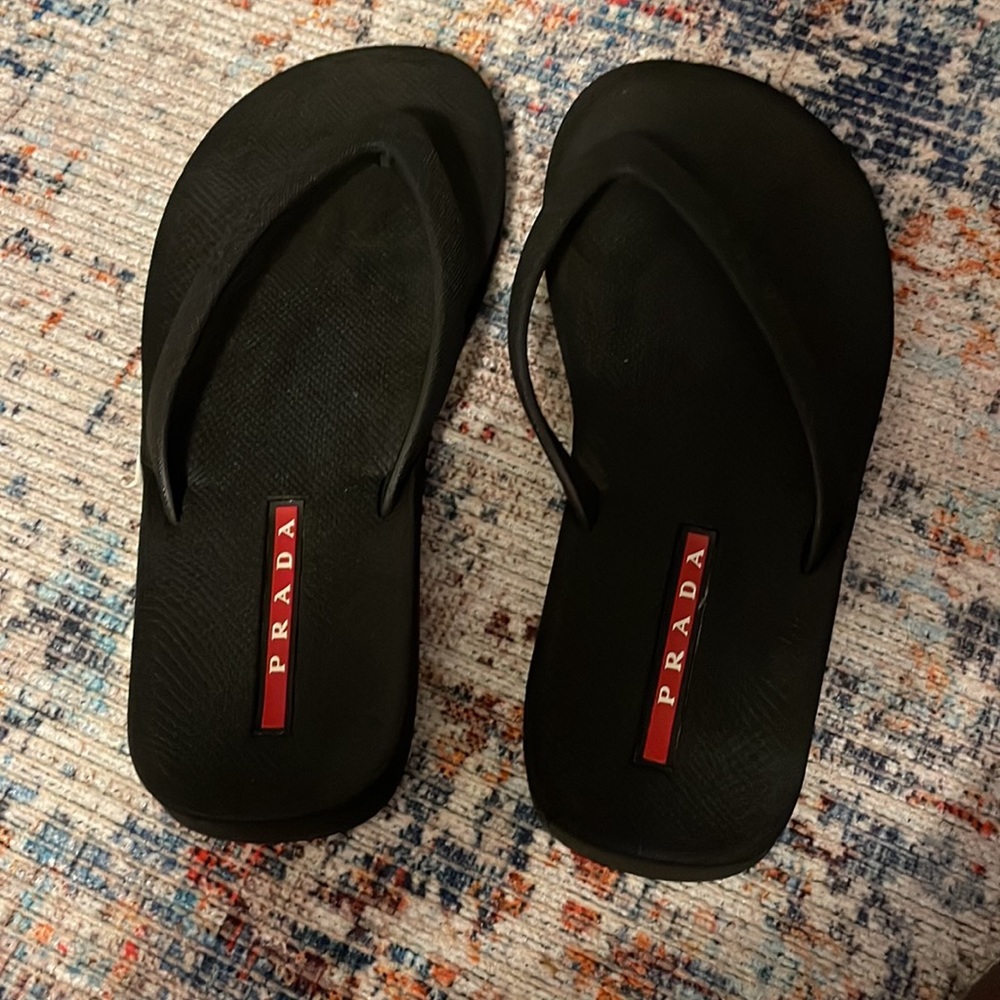 Authentic Prada flip flops. - Picture 4 of 8